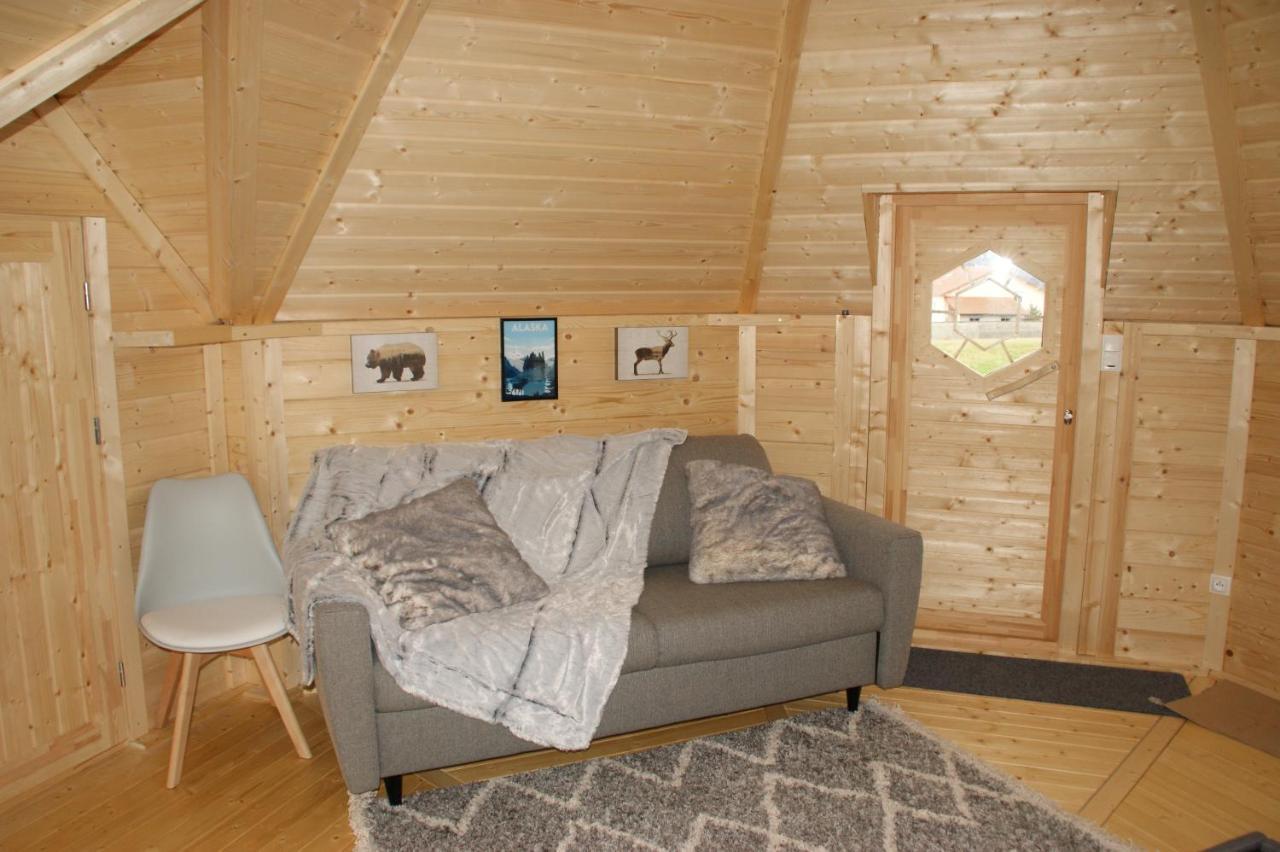 Les Cabanes Du Grand Nord Pradines  Exteriér fotografie