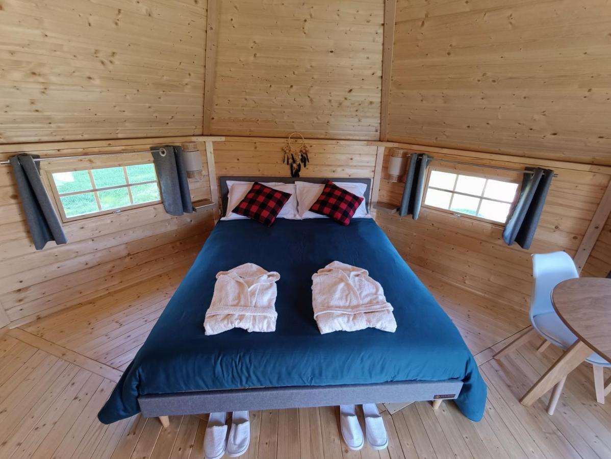 Les Cabanes Du Grand Nord Pradines  Exteriér fotografie